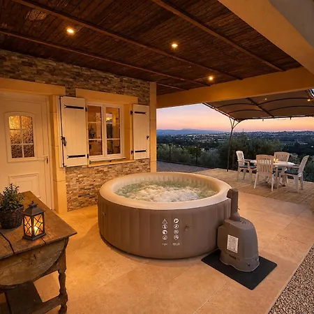 Willa Mas Bellevue - Jacuzzi - Valley View